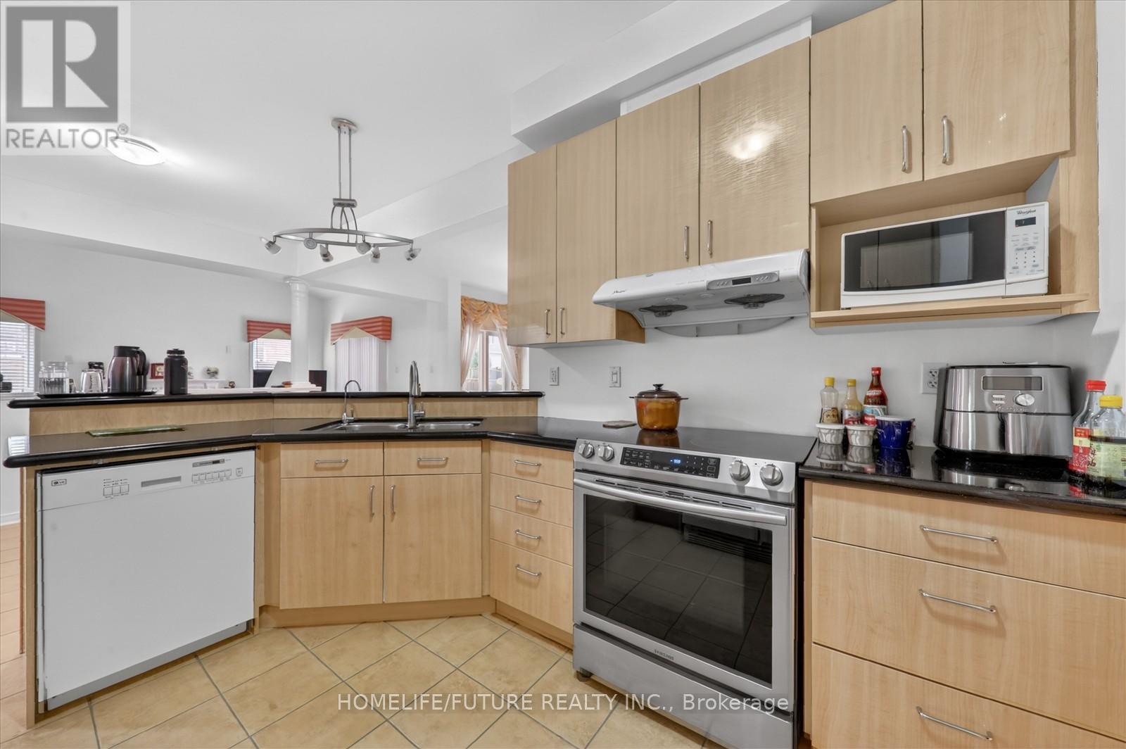 149 Peshawar Avenue, Markham, Ontario  L3R 0W8 - Photo 17 - N13005982