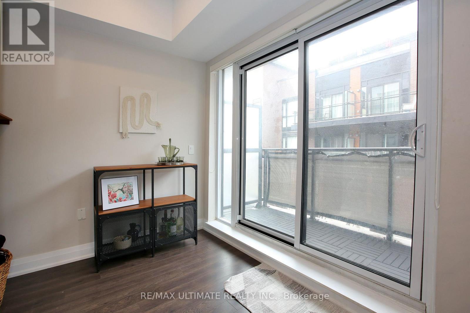 E403 - 52 Coles Avenue, Vaughan, Ontario  L4L 0J1 - Photo 11 - N13005990