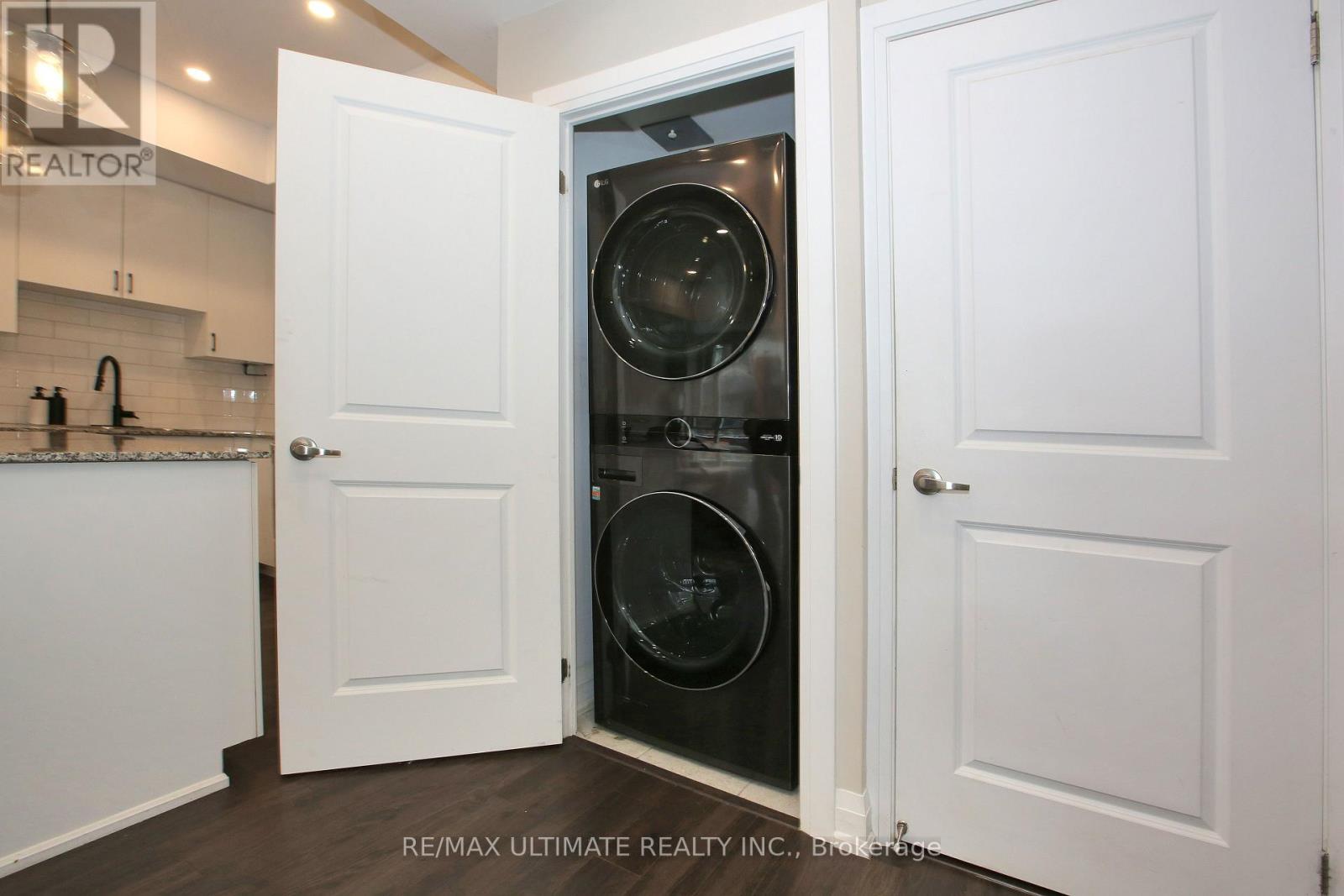 E403 - 52 Coles Avenue, Vaughan, Ontario  L4L 0J1 - Photo 15 - N13005990