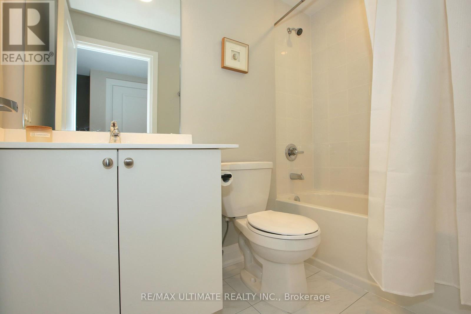 E403 - 52 Coles Avenue, Vaughan, Ontario  L4L 0J1 - Photo 17 - N13005990