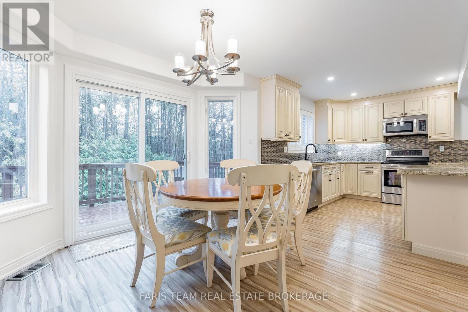 28 Bayshore Boulevard, Barrie, Ontario  L4N 9R5 - Photo 10 - S13005700