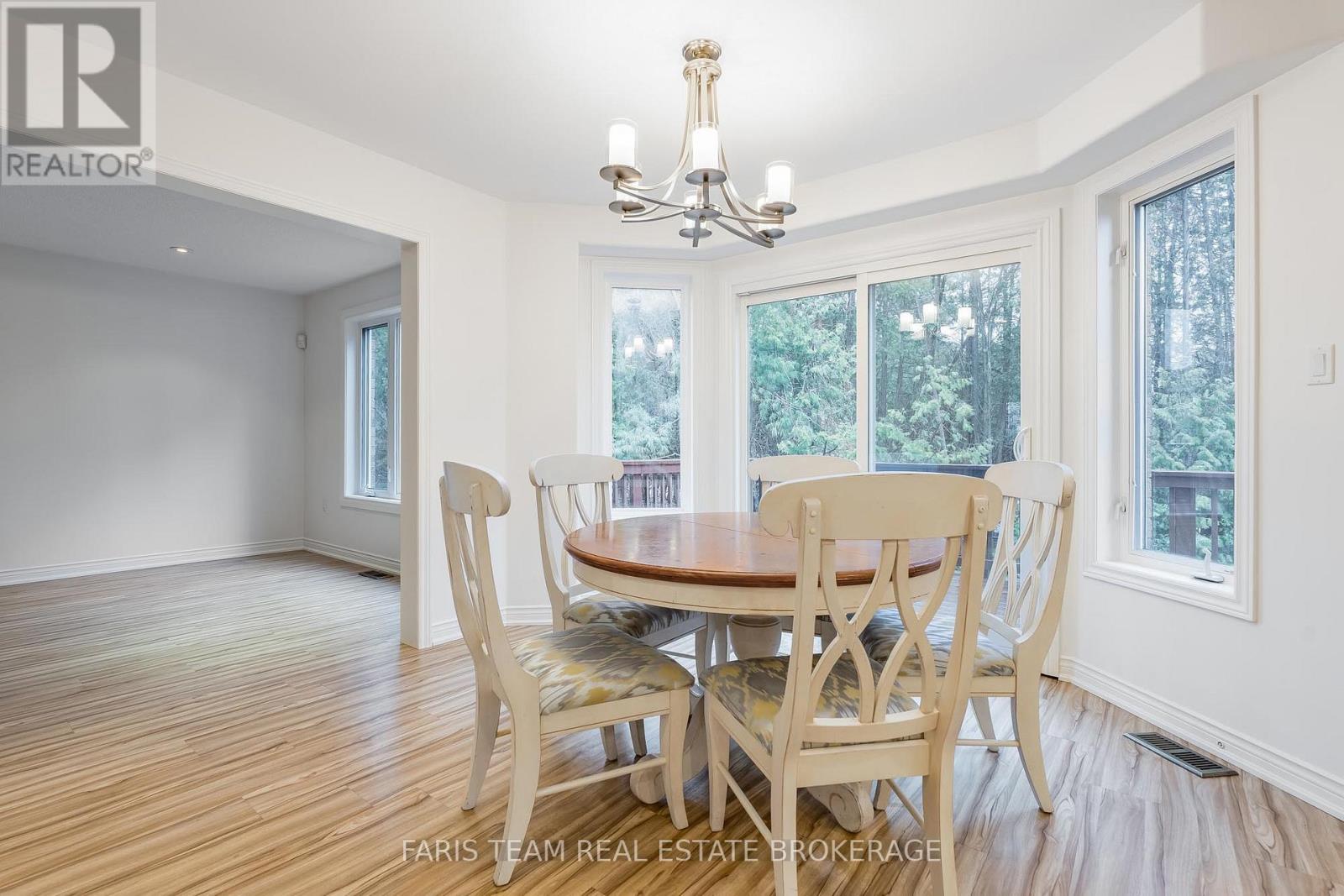 28 Bayshore Boulevard, Barrie, Ontario  L4N 9R5 - Photo 11 - S13005700