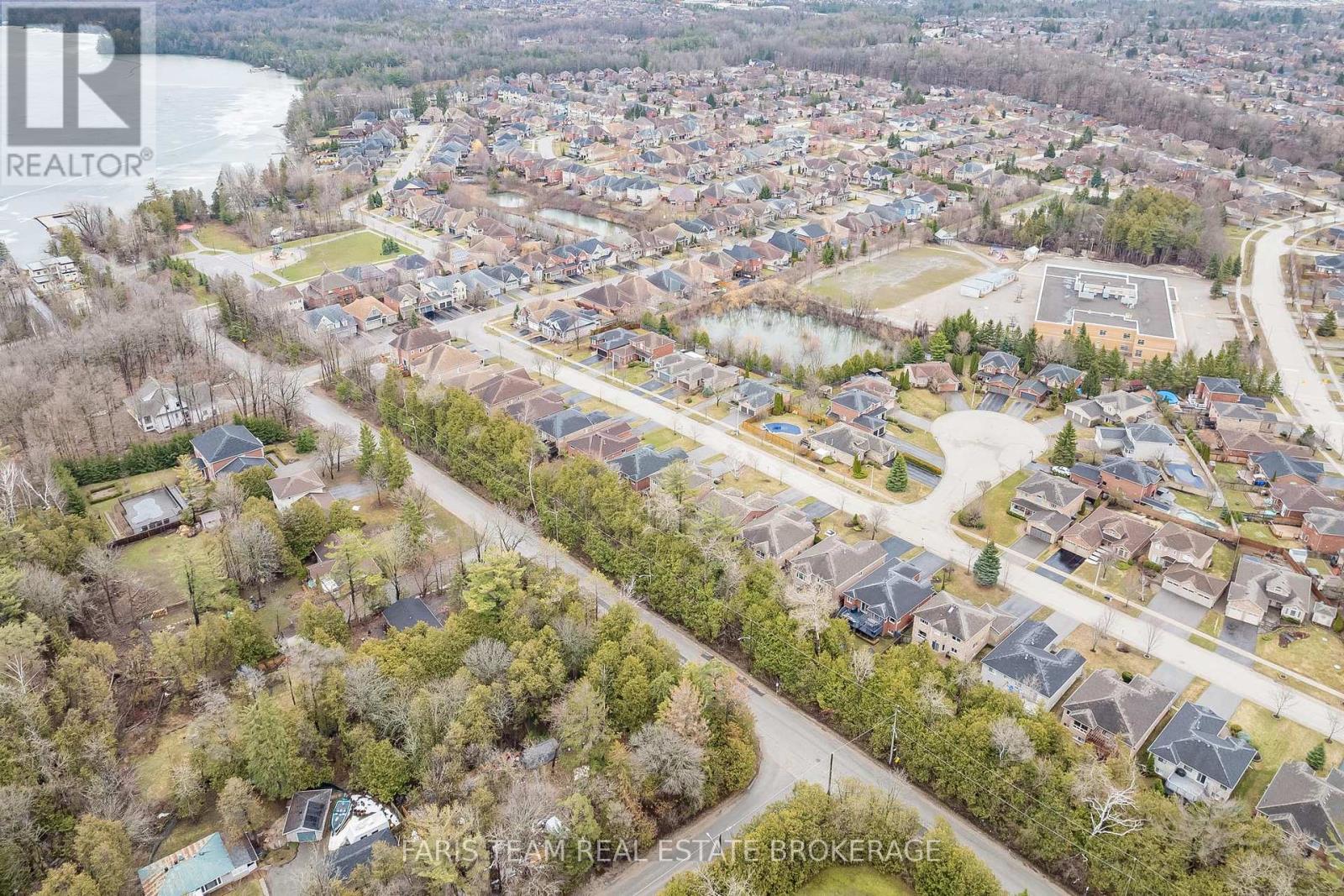 28 Bayshore Boulevard, Barrie, Ontario  L4N 9R5 - Photo 35 - S13005700