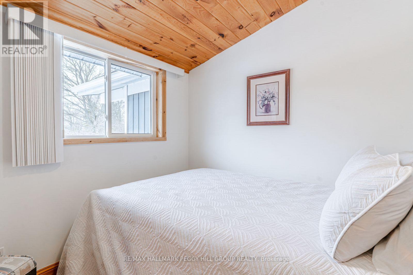 71 Ronald Avenue, Tiny, Ontario  L0L 1P1 - Photo 8 - S13005780