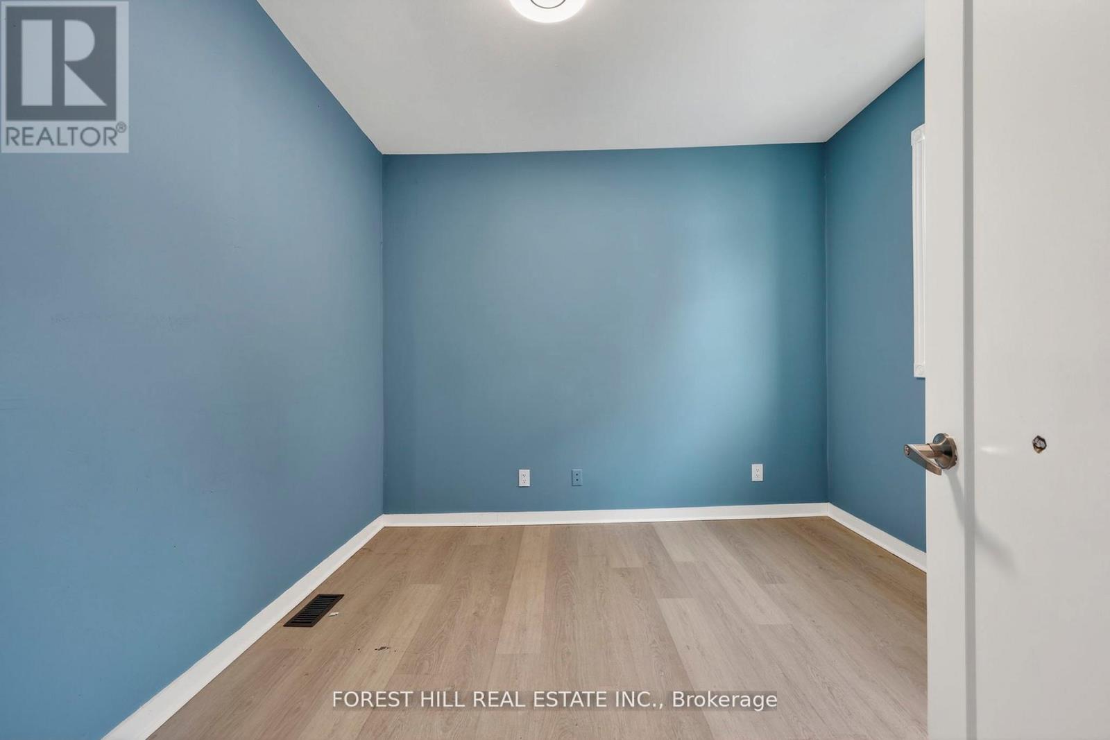 89 Toronto Street, Barrie, Ontario  L4N 1V1 - Photo 16 - S13006008