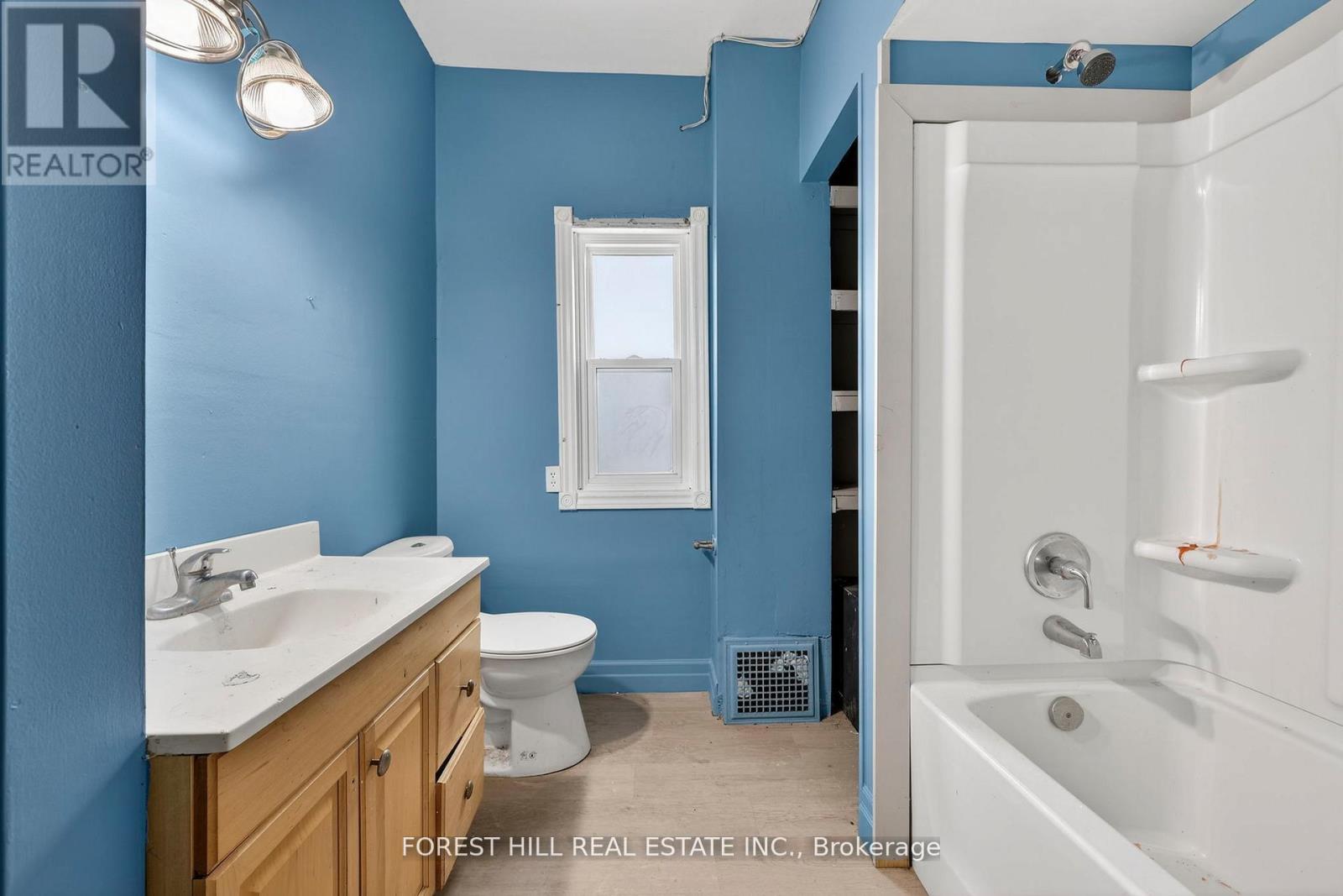 89 Toronto Street, Barrie, Ontario  L4N 1V1 - Photo 17 - S13006008