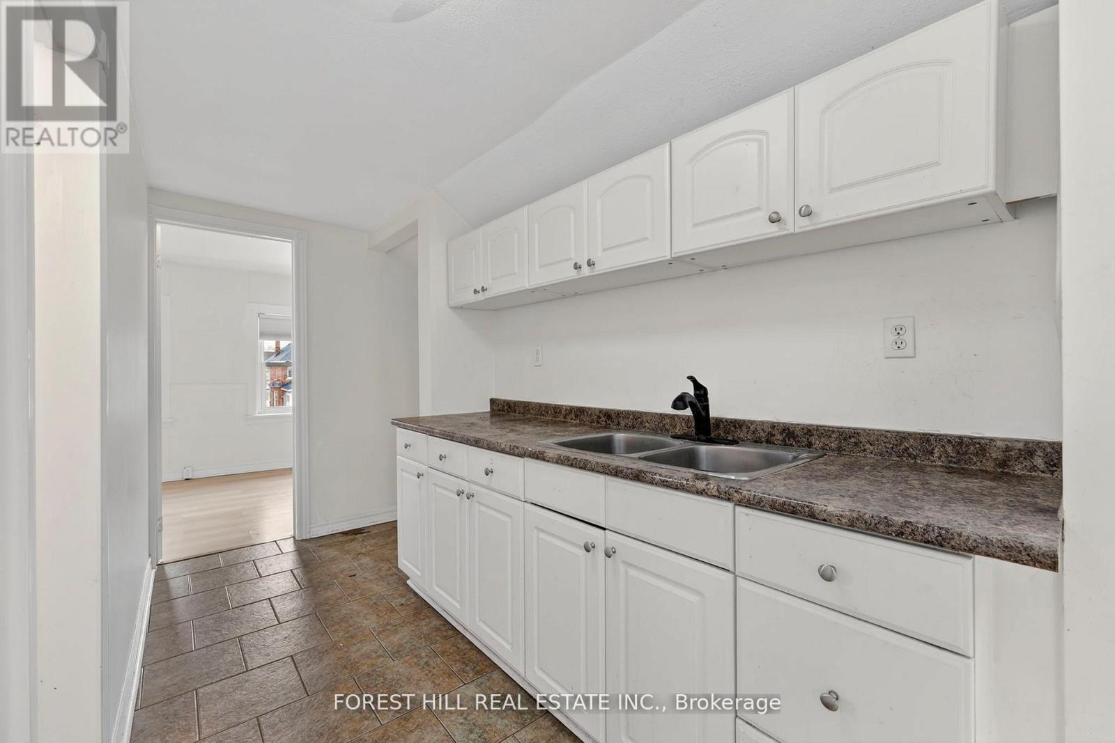 89 Toronto Street, Barrie, Ontario  L4N 1V1 - Photo 21 - S13006008