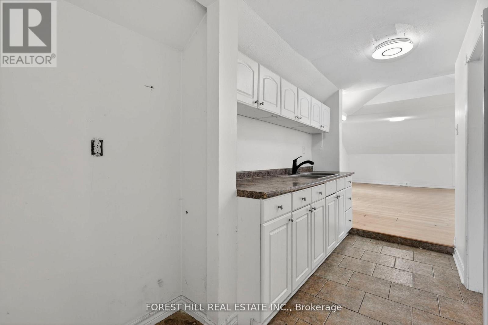 89 Toronto Street, Barrie, Ontario  L4N 1V1 - Photo 22 - S13006008