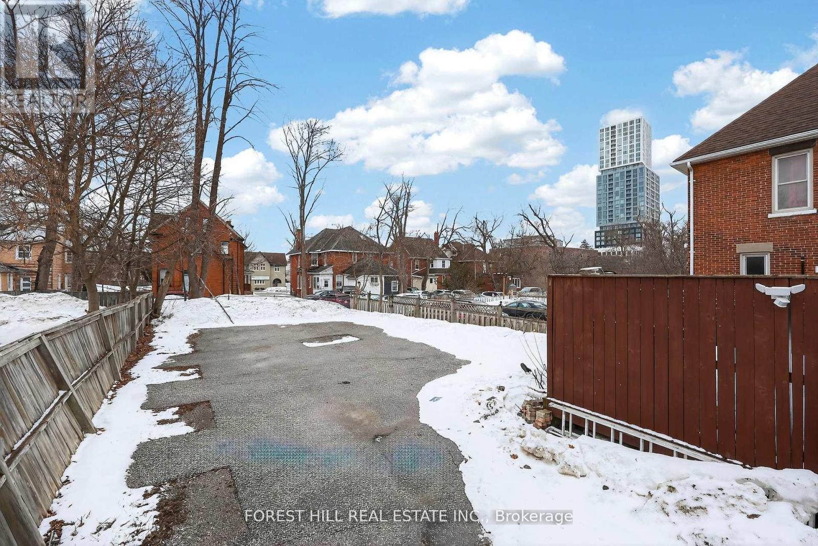 89 Toronto Street, Barrie, Ontario  L4N 1V1 - Photo 31 - S13006008