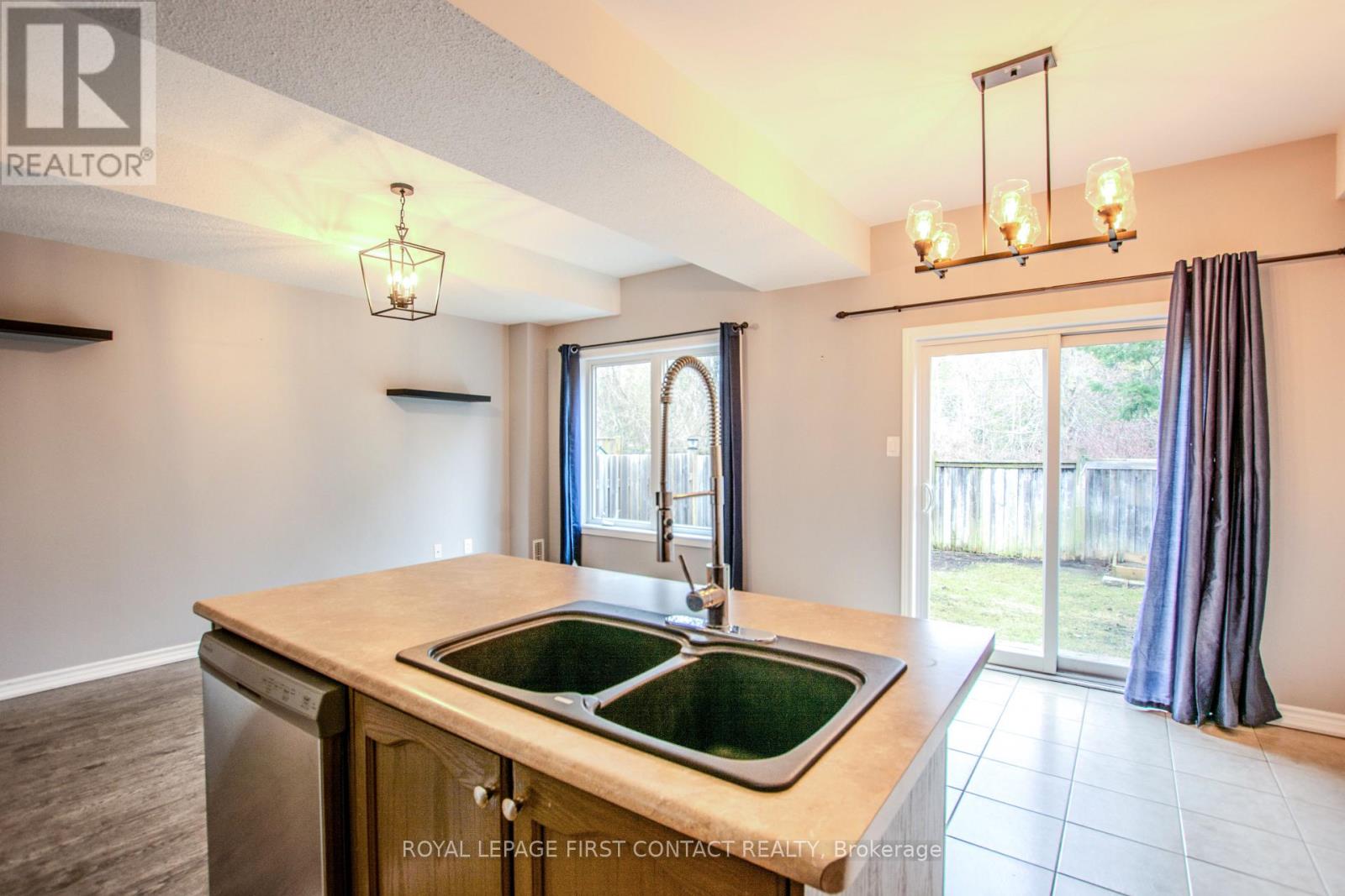 18 Arcadia Road, Wasaga Beach, Ontario  L9Z 3C2 - Photo 13 - S13006038