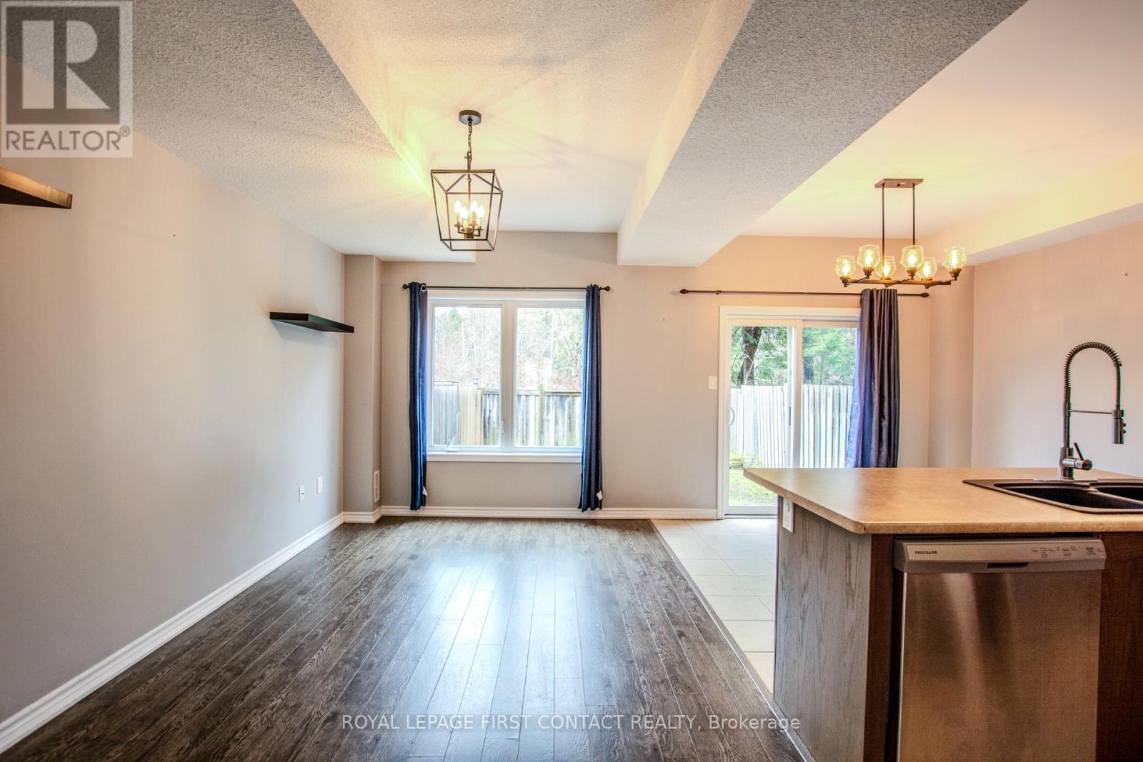 18 Arcadia Road, Wasaga Beach, Ontario  L9Z 3C2 - Photo 7 - S13006038