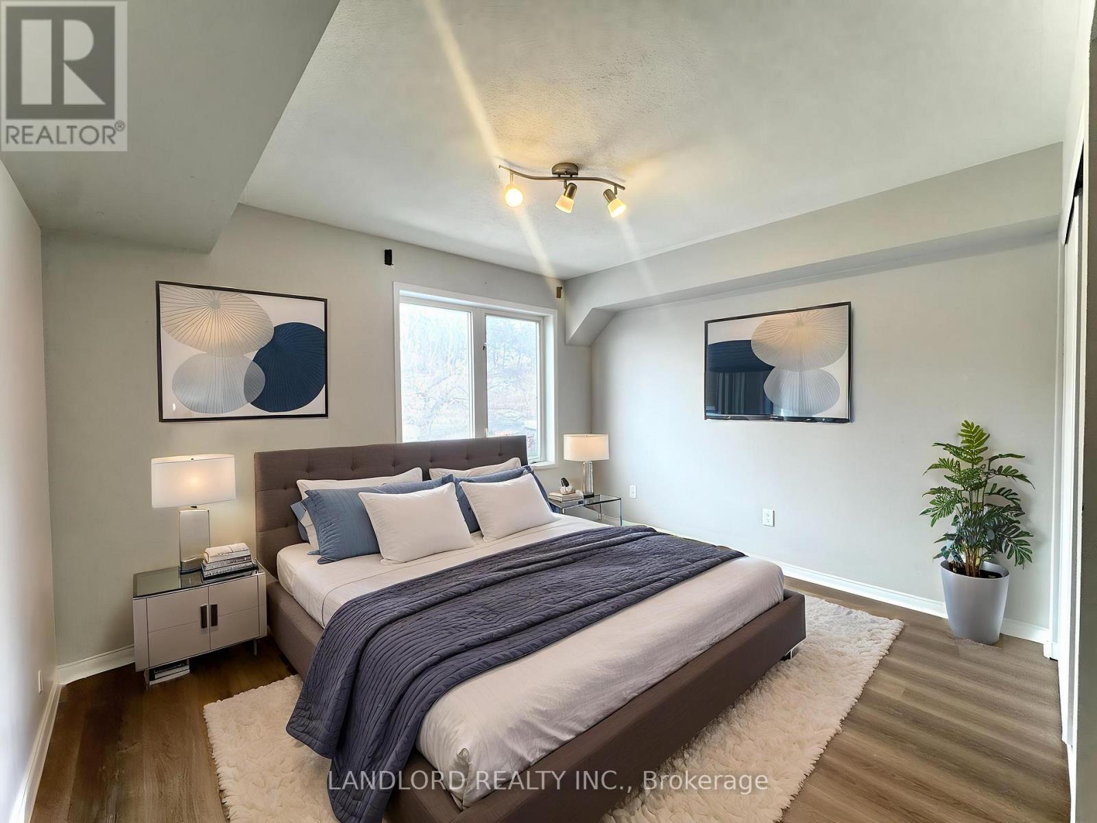 91 - 65 Turntable Crescent, Toronto, Ontario  M6H 4K8 - Photo 19 - W12763746