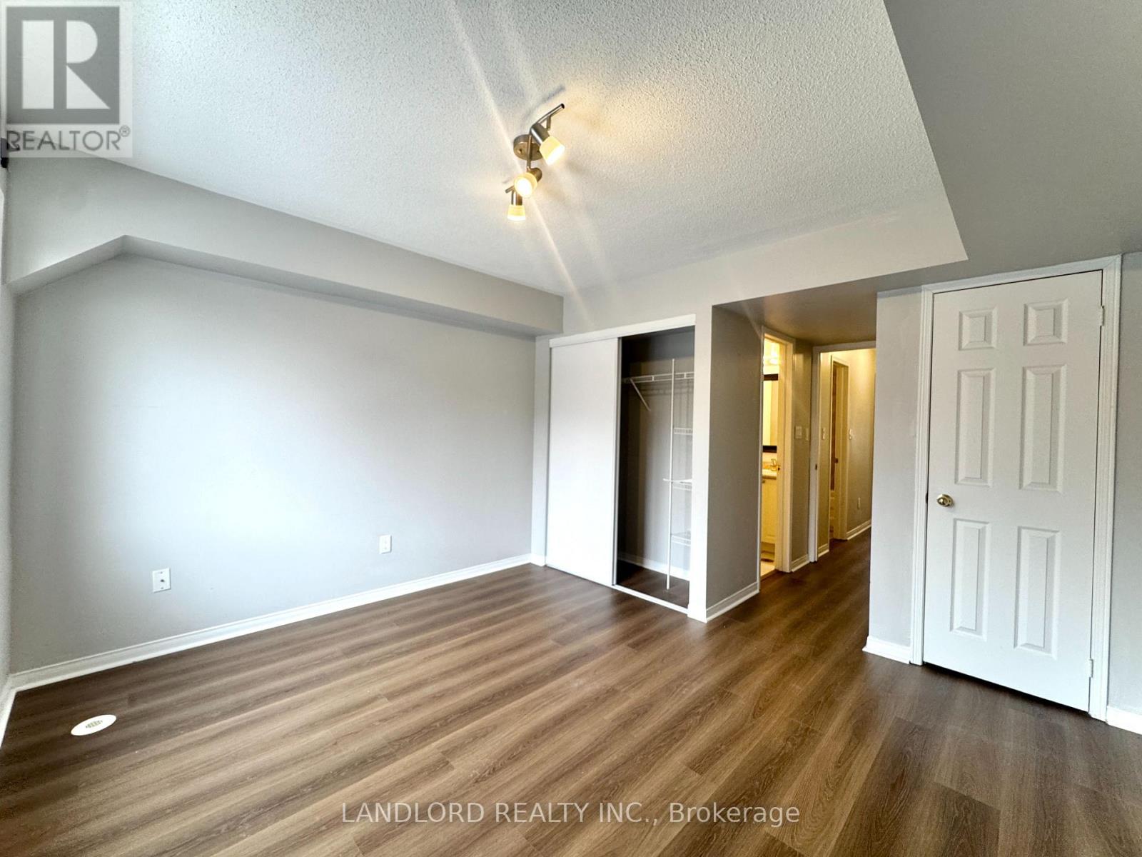 91 - 65 Turntable Crescent, Toronto, Ontario  M6H 4K8 - Photo 20 - W12763746