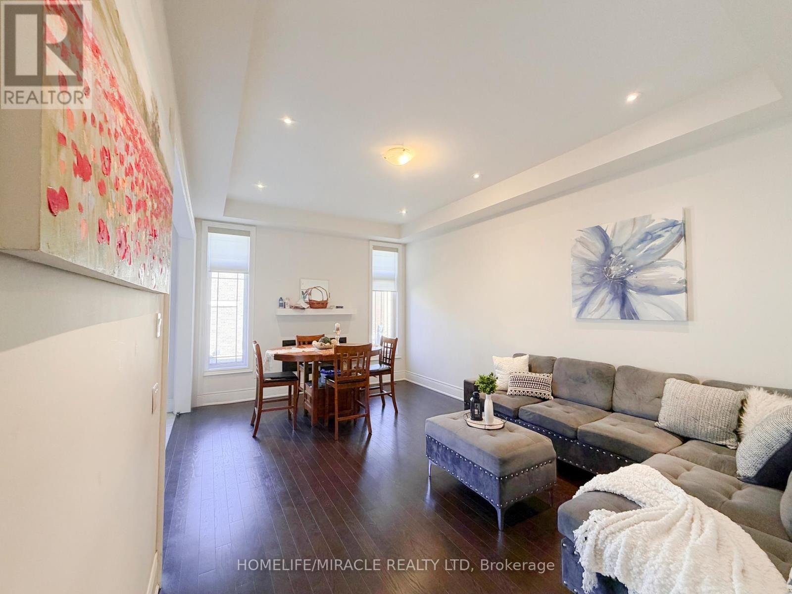 16 Lyle Way, Brampton, Ontario  L6X 5P8 - Photo 8 - W12951398