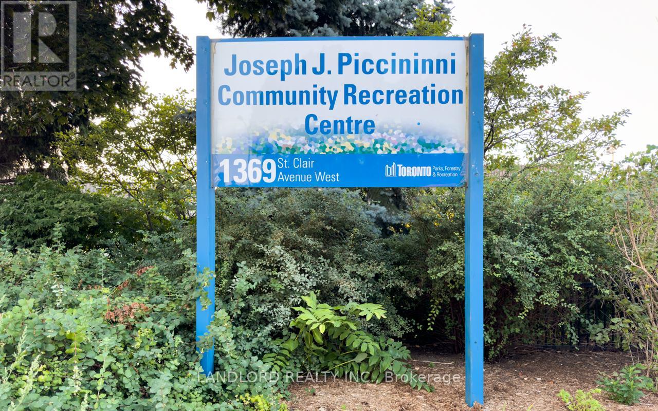 91 - 65 Turntable Crescent, Toronto, Ontario  M6H 4K8 - Photo 25 - W12763746