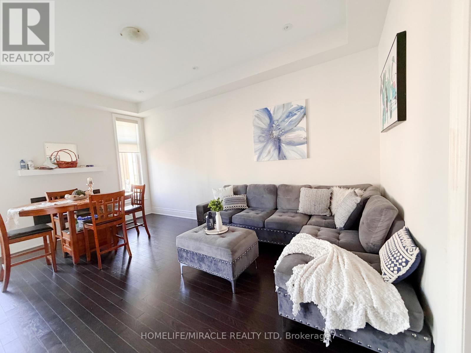 16 Lyle Way, Brampton, Ontario  L6X 5P8 - Photo 12 - W12951398