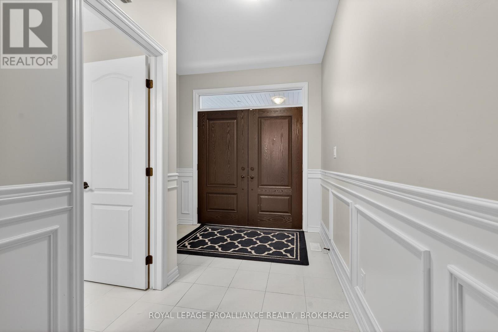 1372 Monarch Drive, Kingston, Ontario  K7P 0S2 - Photo 2 - X13005828