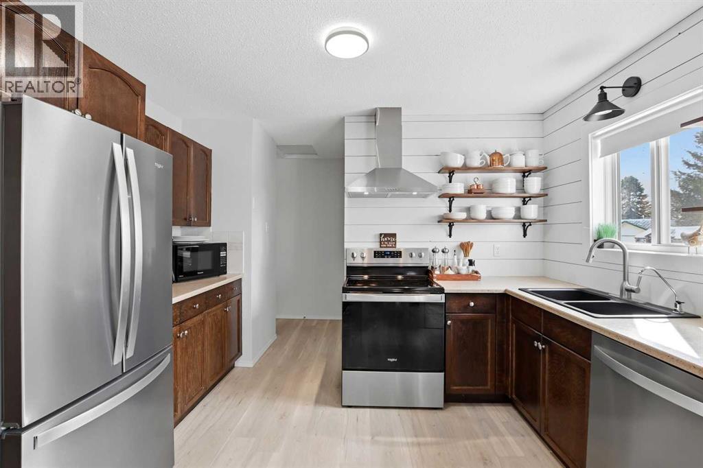 29 Osborne Street, Red Deer, Alberta  T4N 5C2 - Photo 13 - A2301759