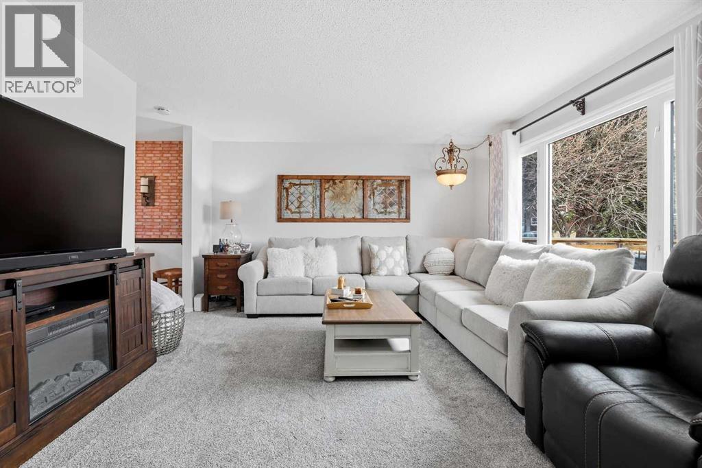 29 Osborne Street, Red Deer, Alberta  T4N 5C2 - Photo 6 - A2301759