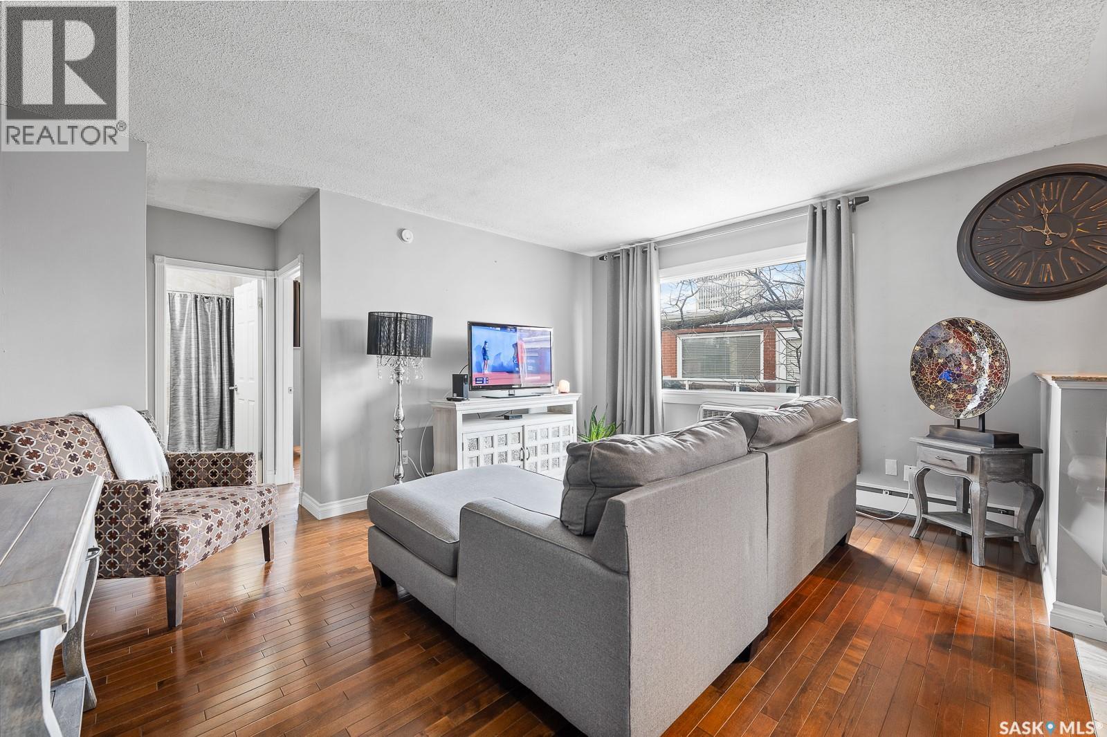 9 2320 13th Avenue, Regina, Saskatchewan  S4V 0V7 - Photo 2 - SK033041