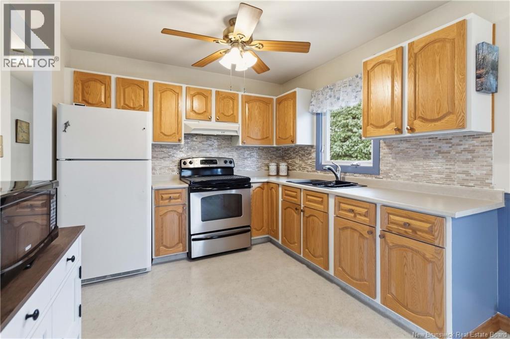 90 Pasadena Drive, Moncton, New Brunswick  E1G 1H5 - Photo 17 - NB136946