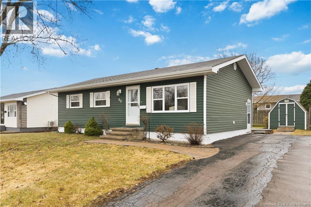 90 Pasadena Drive, Moncton, New Brunswick  E1G 1H5 - Photo 2 - NB136946