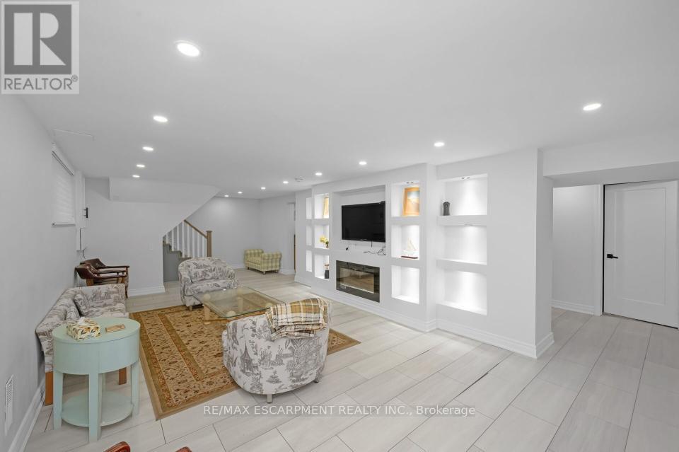 491 Highway 5 W, Hamilton, Ontario  L9H 5E2 - Photo 27 - X12965246