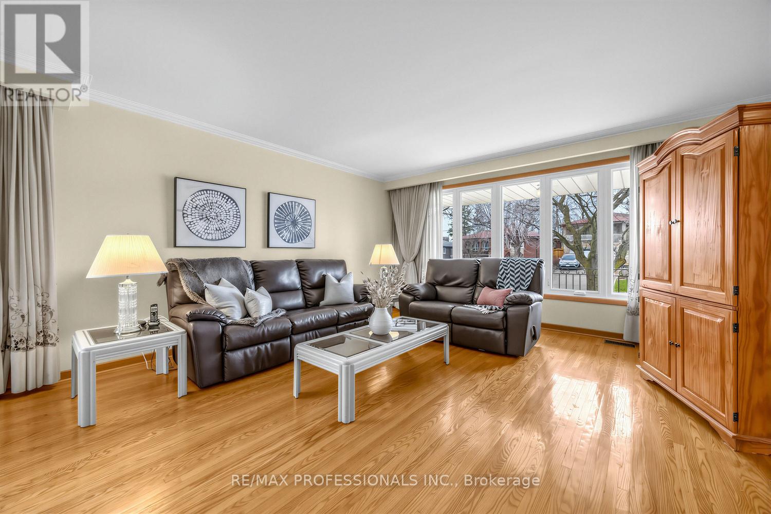 105 Rowntree Mill Road, Toronto, Ontario  M9L 1C7 - Photo 10 - W13005632