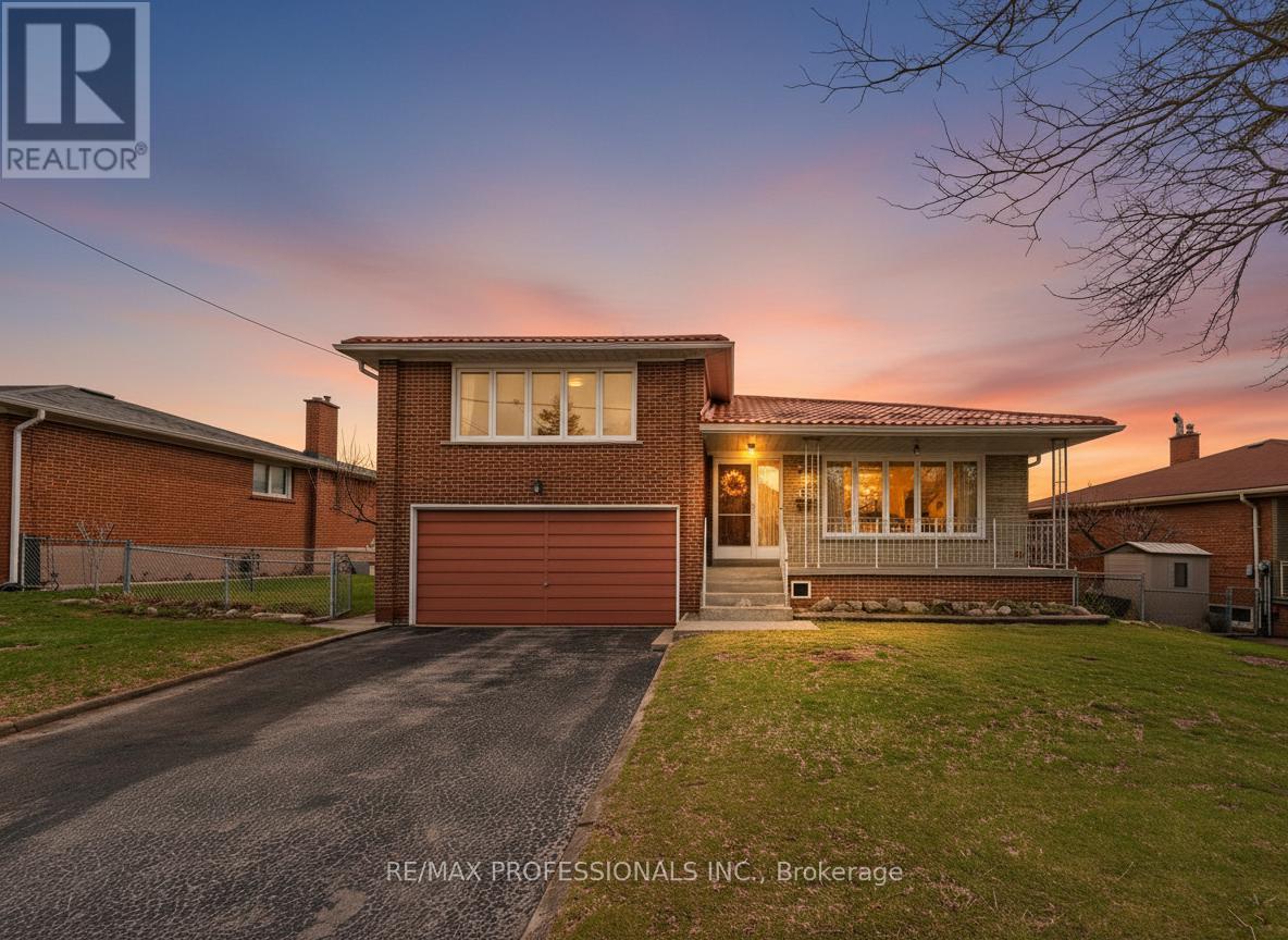 105 Rowntree Mill Road, Toronto, Ontario  M9L 1C7 - Photo 4 - W13005632