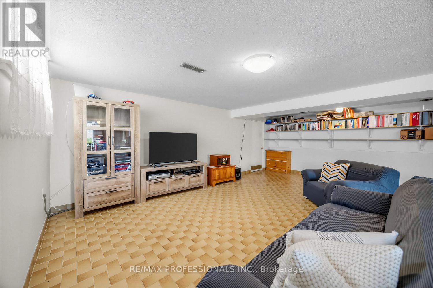 105 Rowntree Mill Road, Toronto, Ontario  M9L 1C7 - Photo 40 - W13005632