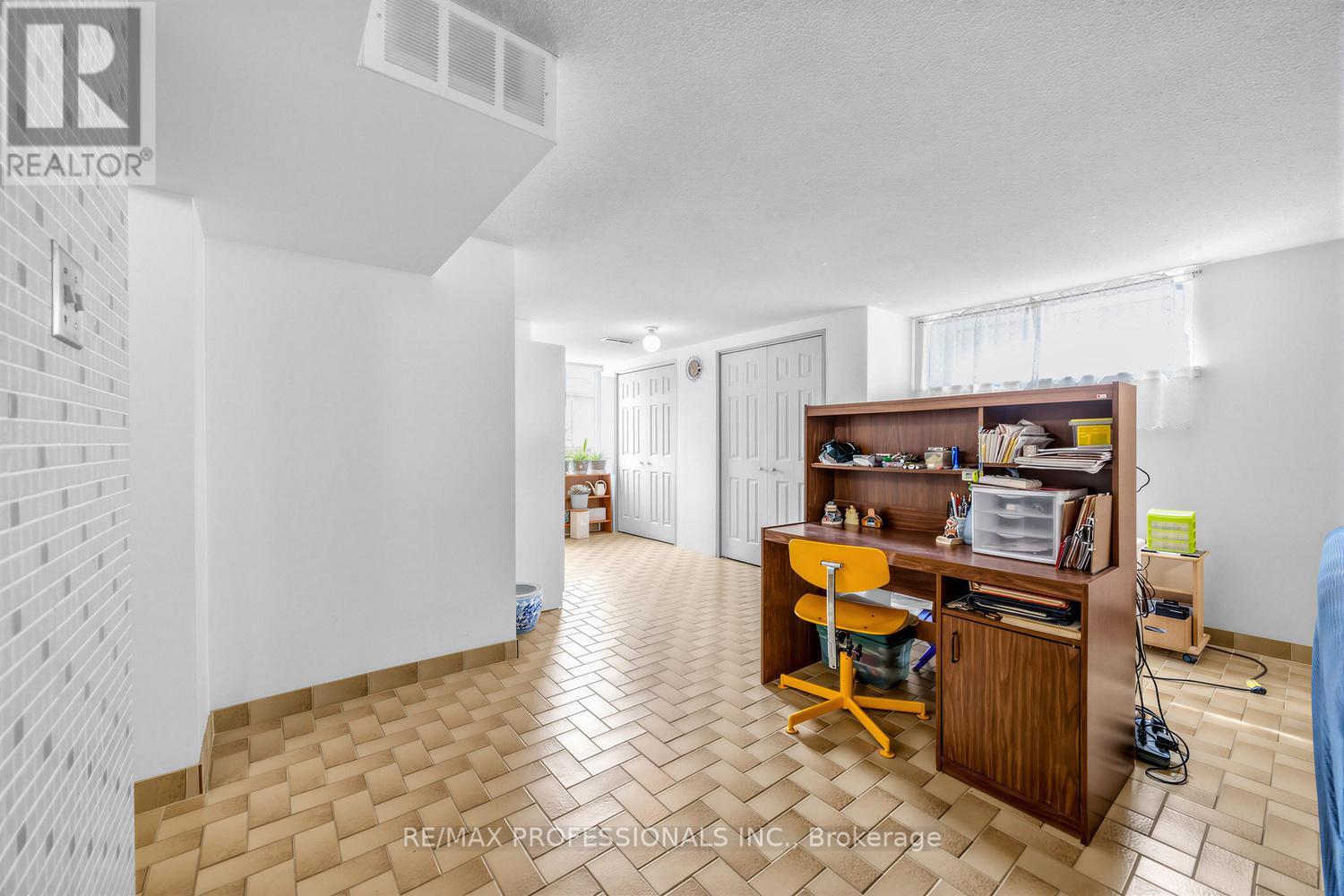 105 Rowntree Mill Road, Toronto, Ontario  M9L 1C7 - Photo 44 - W13005632