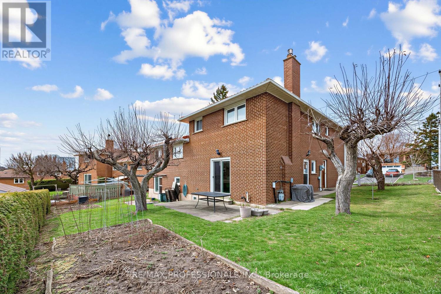 105 Rowntree Mill Road, Toronto, Ontario  M9L 1C7 - Photo 45 - W13005632