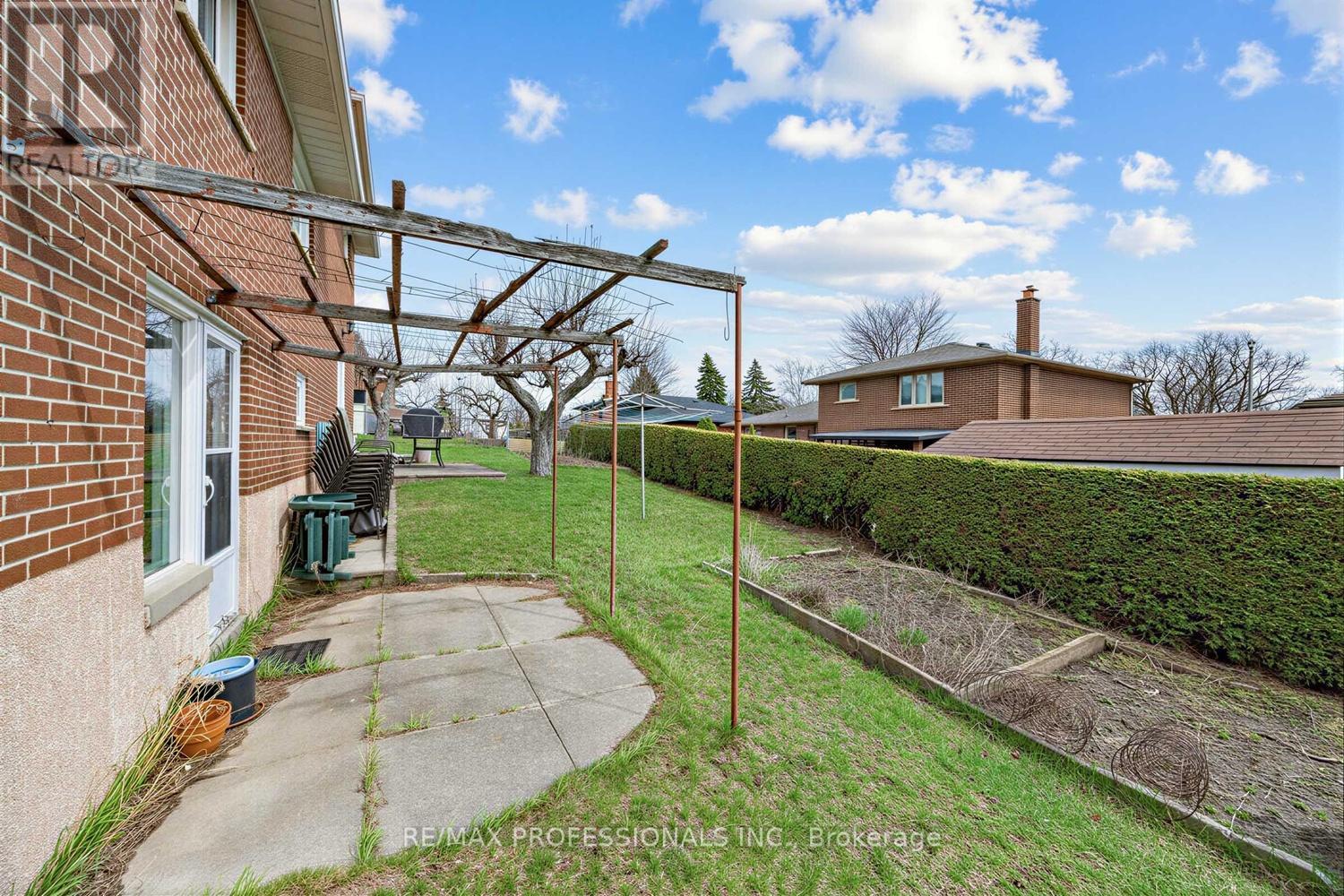 105 Rowntree Mill Road, Toronto, Ontario  M9L 1C7 - Photo 46 - W13005632