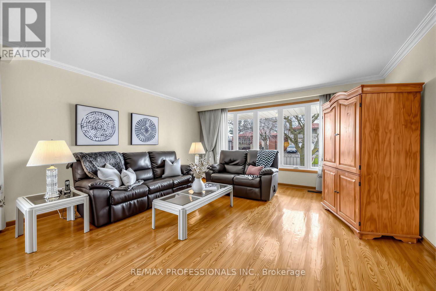 105 Rowntree Mill Road, Toronto, Ontario  M9L 1C7 - Photo 9 - W13005632