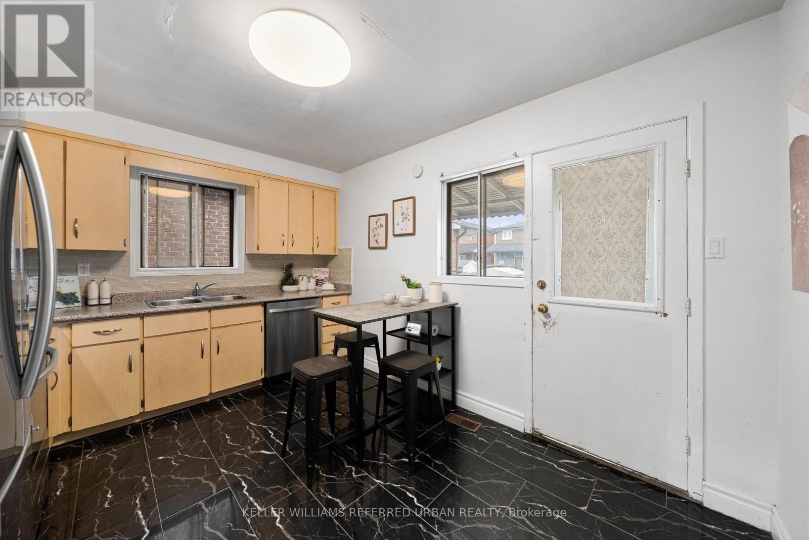 9 Exeter Street, Toronto, Ontario  M6N 1G3 - Photo 16 - W13005642