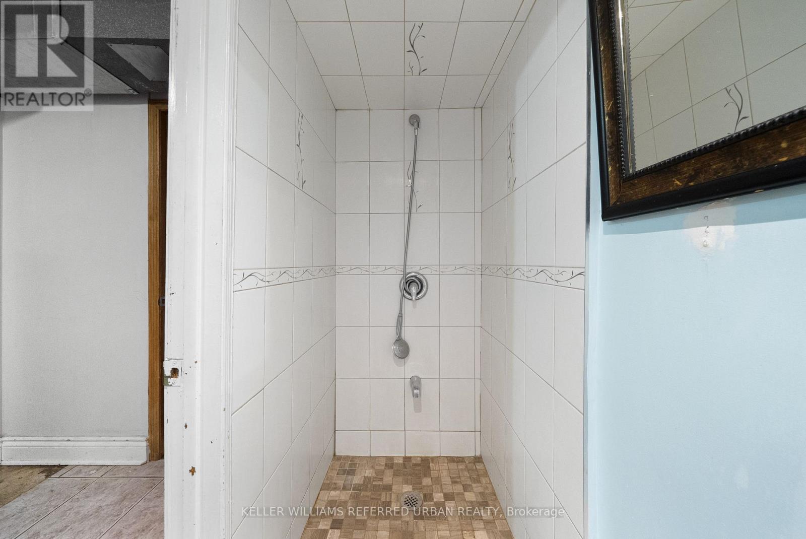 9 Exeter Street, Toronto, Ontario  M6N 1G3 - Photo 35 - W13005642