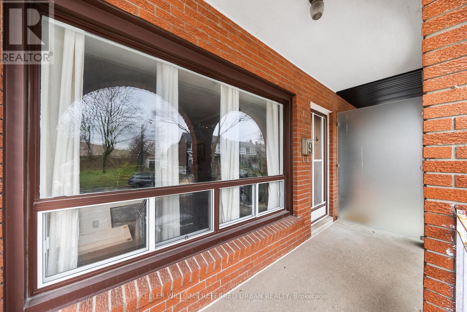 9 Exeter Street, Toronto, Ontario  M6N 1G3 - Photo 4 - W13005642