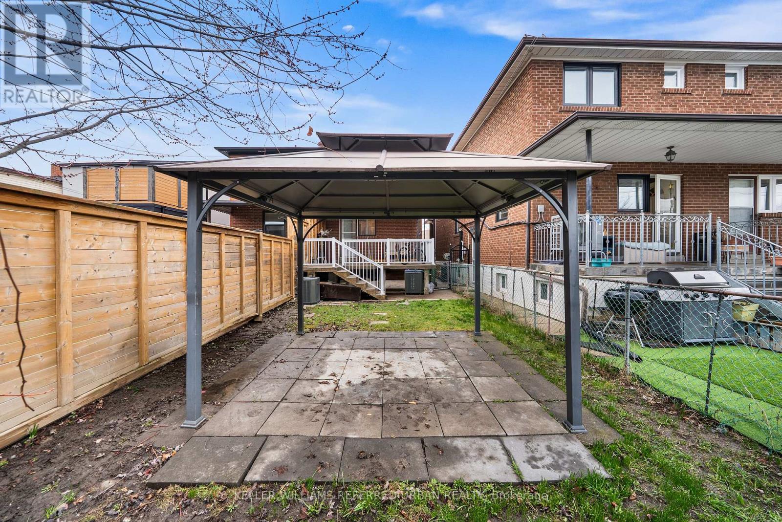 9 Exeter Street, Toronto, Ontario  M6N 1G3 - Photo 40 - W13005642