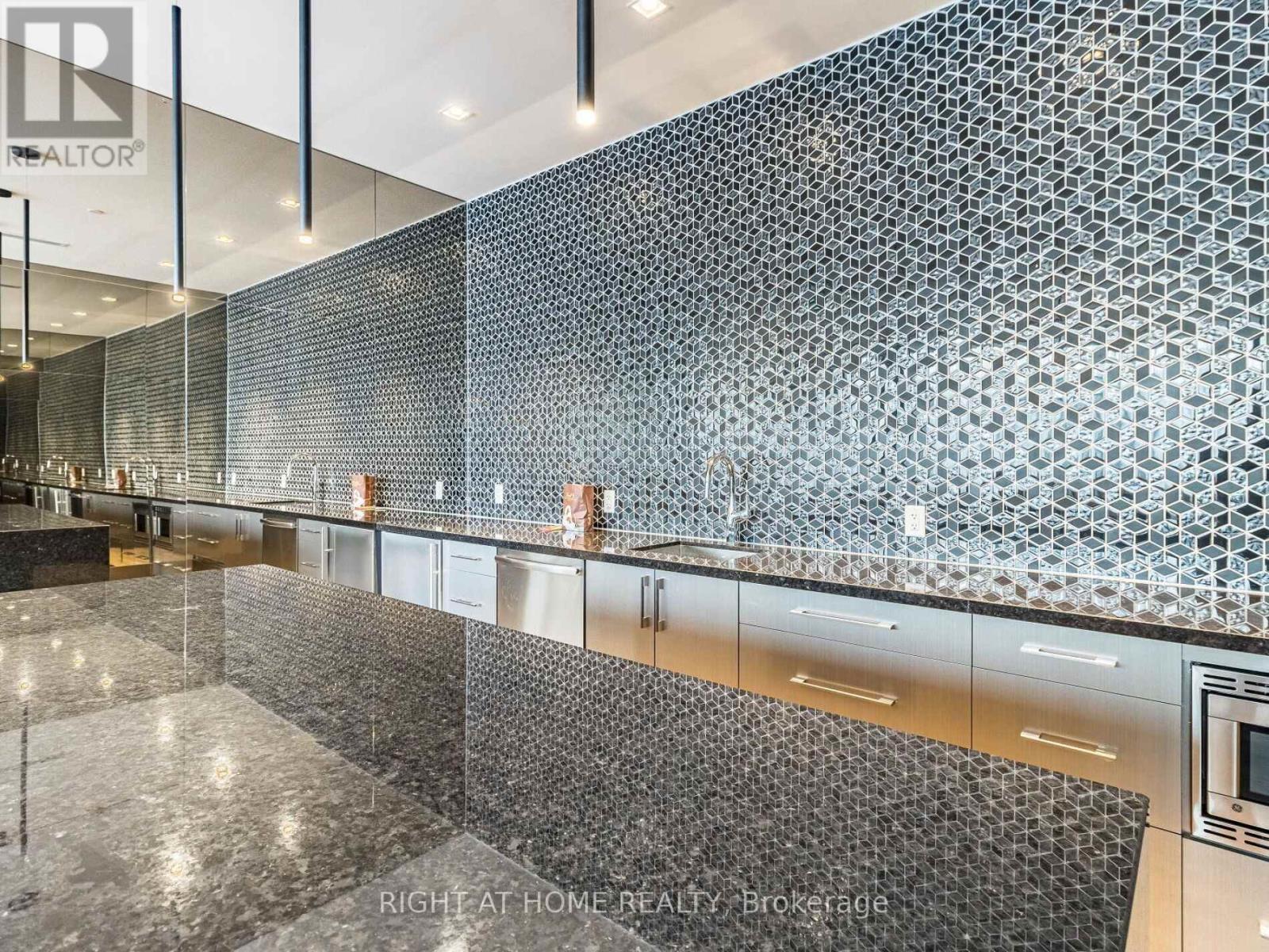 513 - 4208 Dundas Street, Toronto, Ontario  M8X 1Y6 - Photo 37 - W13005644