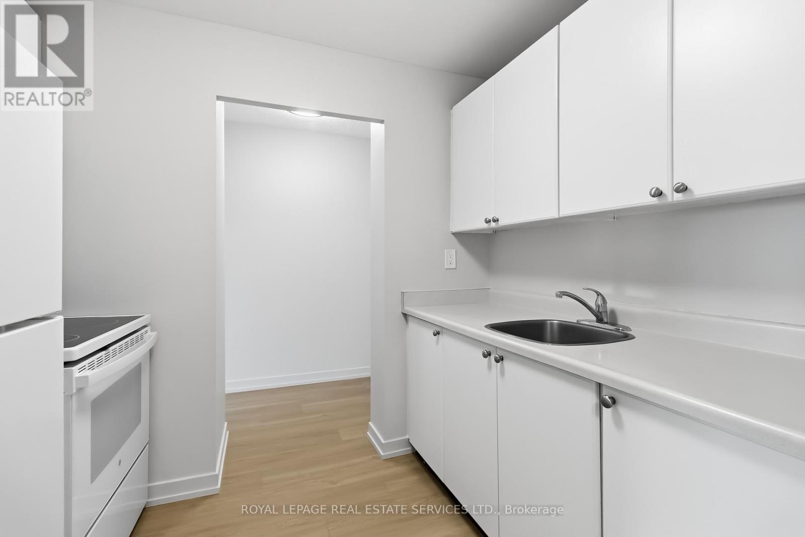 1008 - 82 Millside Drive, Milton, Ontario  L9T 4A1 - Photo 8 - W13005654