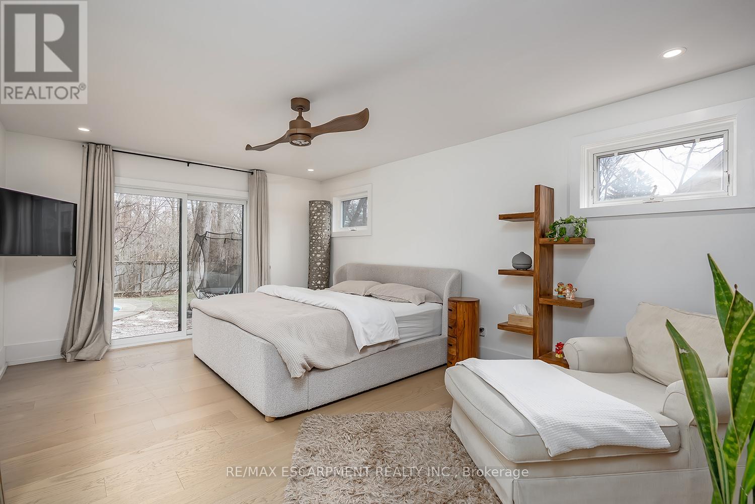 327 Goodram Drive, Burlington, Ontario  L7L 2J9 - Photo 20 - W13005668