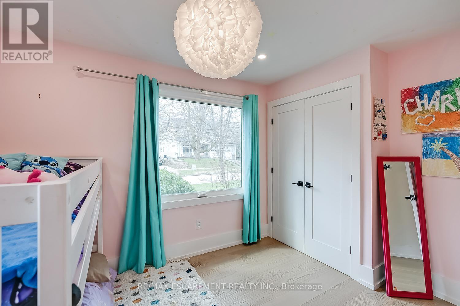 327 Goodram Drive, Burlington, Ontario  L7L 2J9 - Photo 26 - W13005668