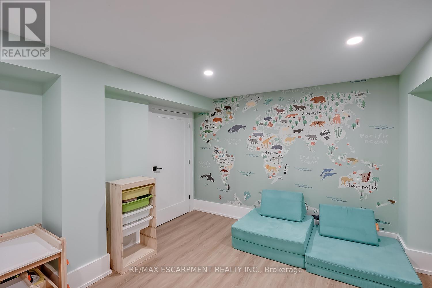 327 Goodram Drive, Burlington, Ontario  L7L 2J9 - Photo 36 - W13005668