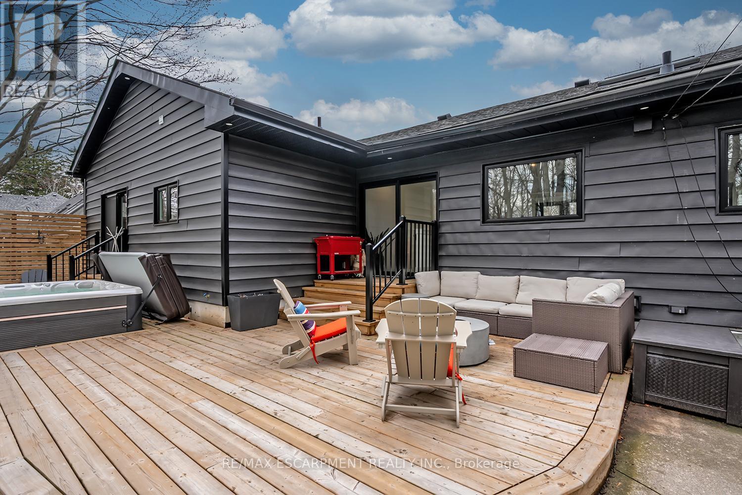 327 Goodram Drive, Burlington, Ontario  L7L 2J9 - Photo 42 - W13005668