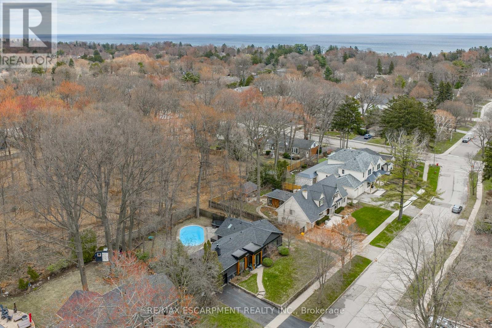 327 Goodram Drive, Burlington, Ontario  L7L 2J9 - Photo 50 - W13005668