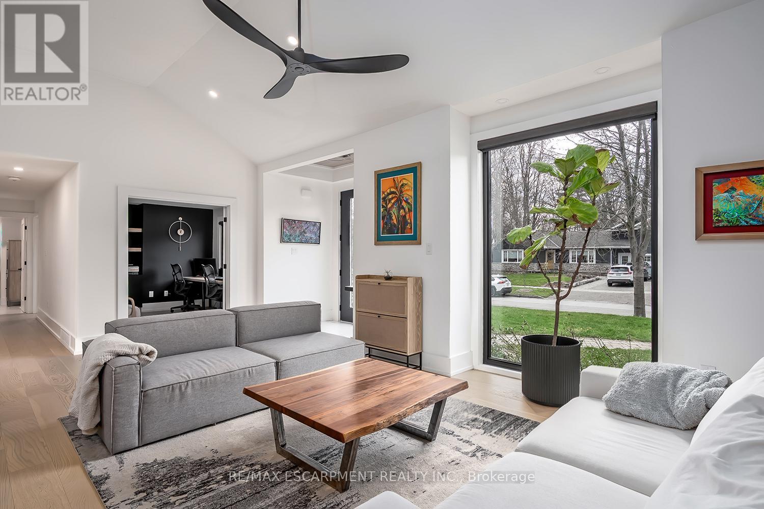 327 Goodram Drive, Burlington, Ontario  L7L 2J9 - Photo 9 - W13005668