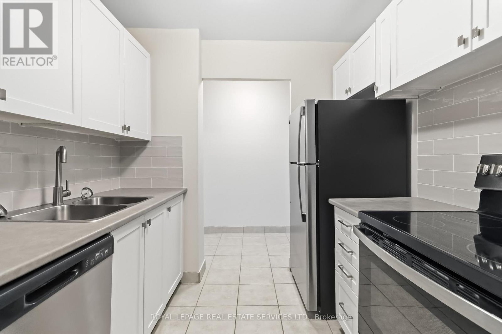 406 - 82 Millside Drive, Milton, Ontario  L9T 4A1 - Photo 7 - W13005670