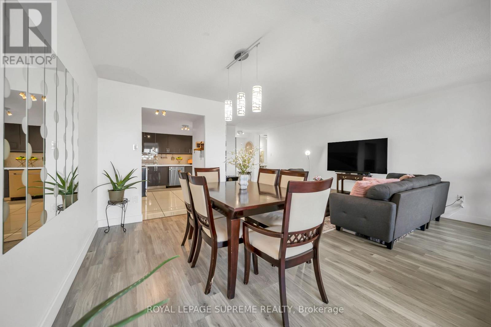 910 - 75 Emmett Avenue, Toronto, Ontario  M6M 5A7 - Photo 32 - W13005716