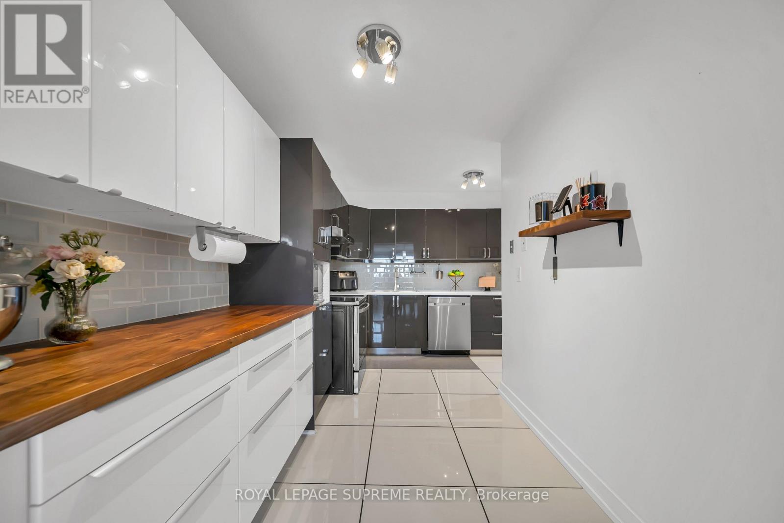 910 - 75 Emmett Avenue, Toronto, Ontario  M6M 5A7 - Photo 35 - W13005716