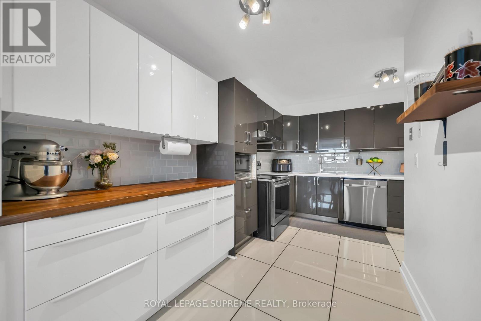 910 - 75 Emmett Avenue, Toronto, Ontario  M6M 5A7 - Photo 36 - W13005716